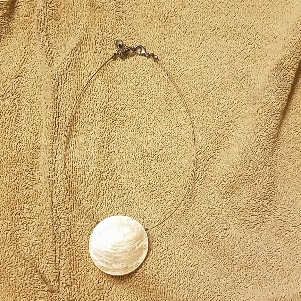 Pendant necklace